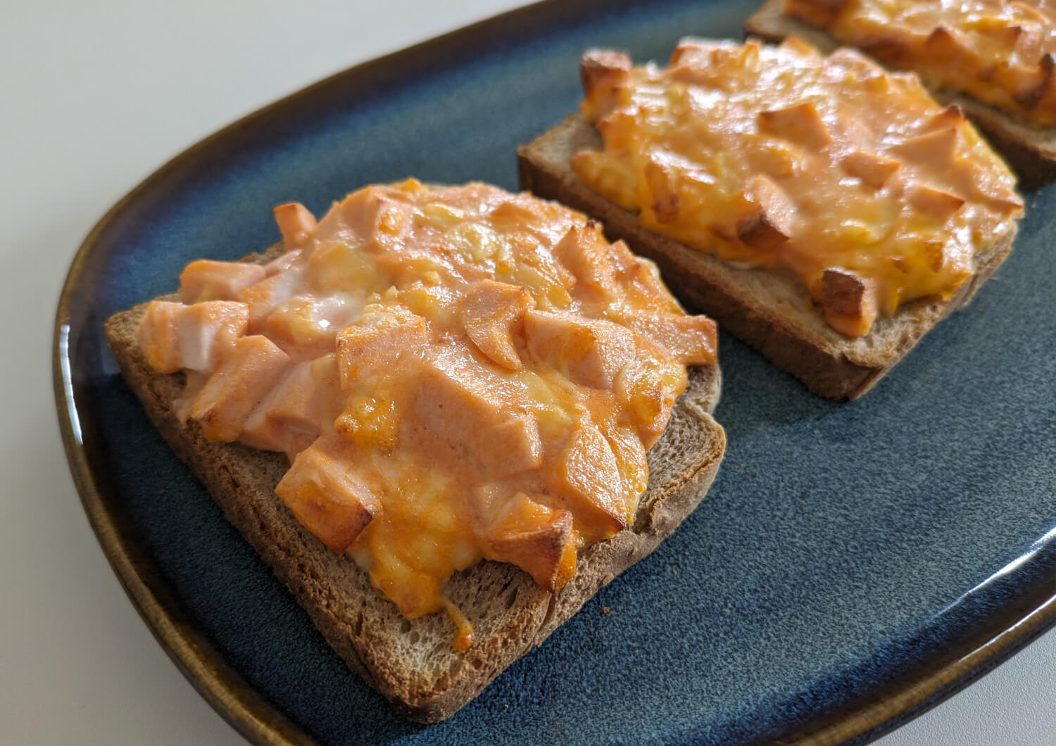 Hot Sandwiches with Cheese, Egg, and Sausage