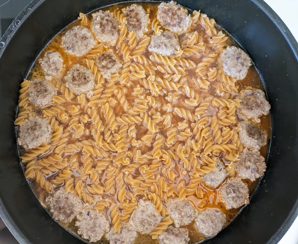 Pasta with Meatballs